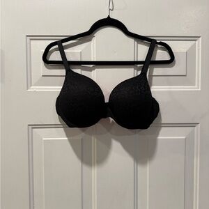 PINK Victoria's Secret Black Lace Push-Up Bra